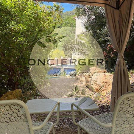 Villa Avec Piscine Belgentier Esterno foto